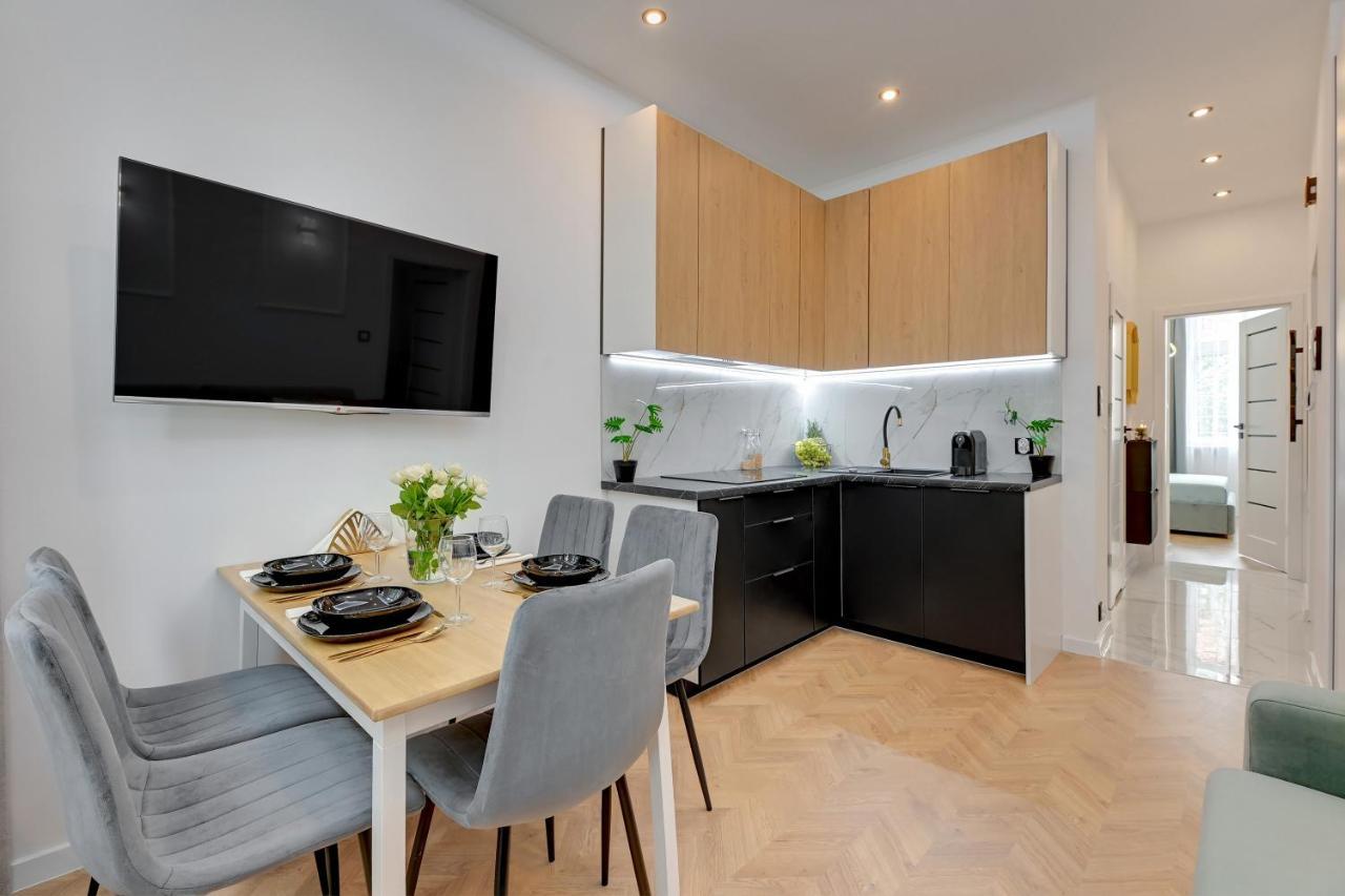 Ideal Apartments Przy Zurawiu グダニスク エクステリア 写真