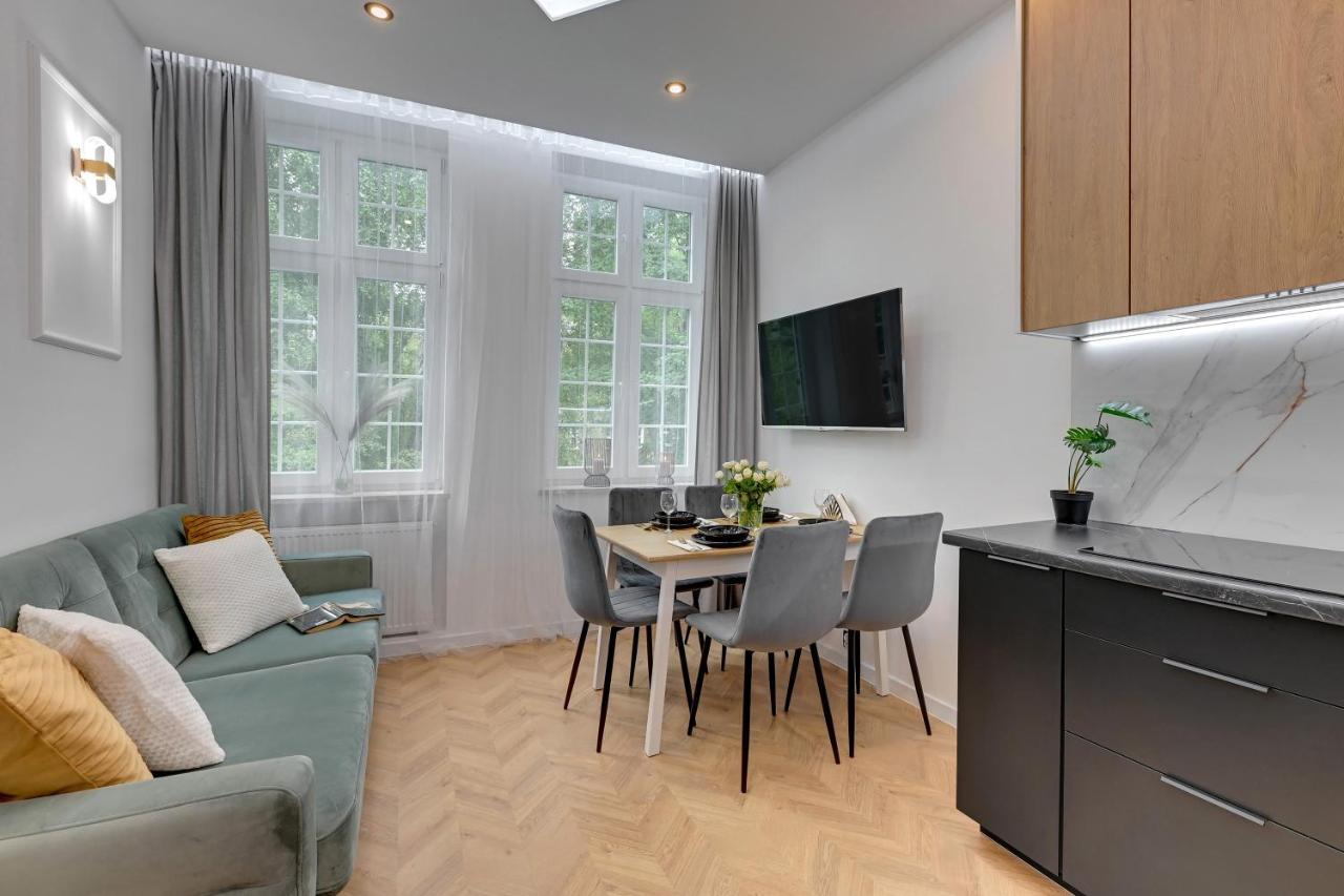 Ideal Apartments Przy Zurawiu グダニスク エクステリア 写真